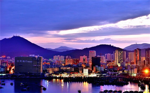 巴西老城区炭火蛙锅