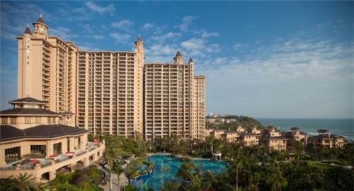 创业服装店怎么突围（服装创业如何起步）